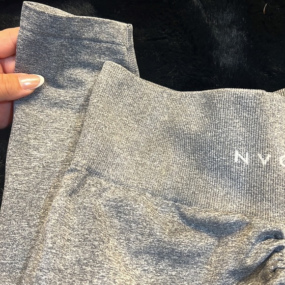 Grey Scrunch Seamless leggings - Picture 4 of 7